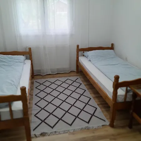 Emina Apartment *